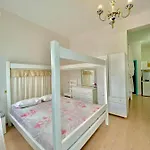 Sevasti Apartment *